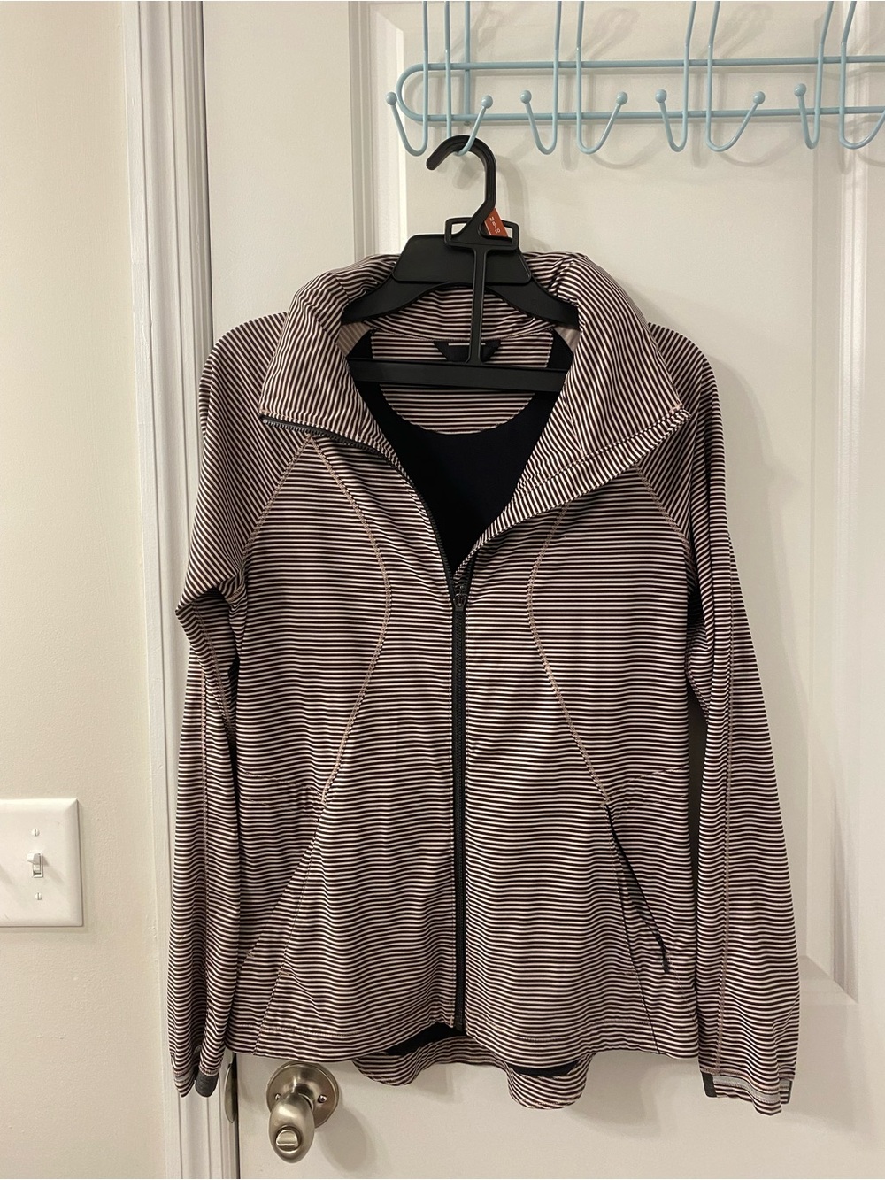 Lululemon jacket and shorts set
